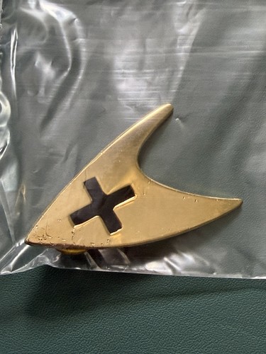 Star trek pin badge - star,