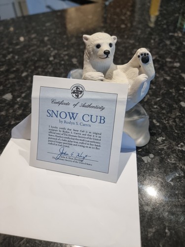 Snow cub roslyn carren - snow,