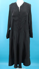 VTG Women's 20s Black Button