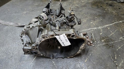 Toyota avensis 4d mk3 - tr,