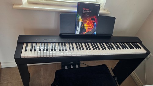 Yamaha 225 digital - p-225,