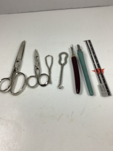 Vintage sewing items - vintage,
