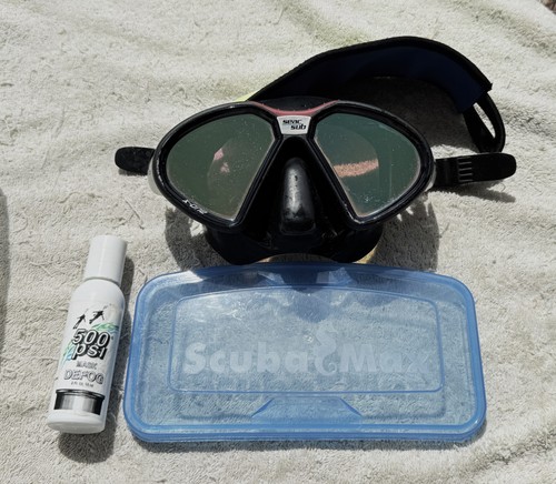 Sea sub diver mask with - c,