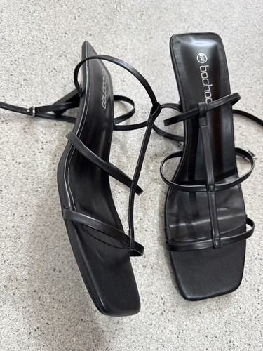 Boohoo black strappy heels - black,