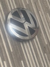 VW GOLF PLUS (MK5) & PASSAT B6 FRONT VW EMBLEM BADGE - 5 M0853 601 - 5M0853601