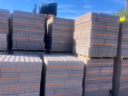 Concrete breeze blocks 3nm - breeze, 7.3nm