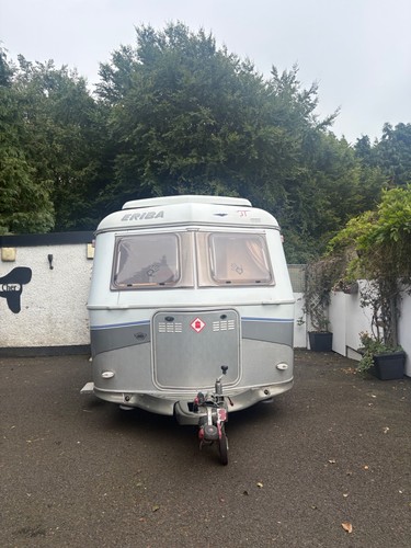 Eriba triton 420 touring - touring, /