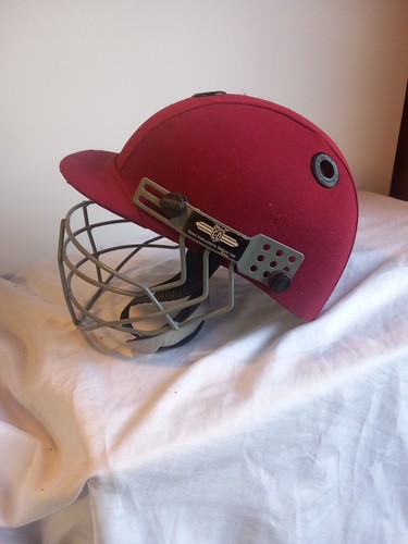 Albion cricket helmet - helmet, for