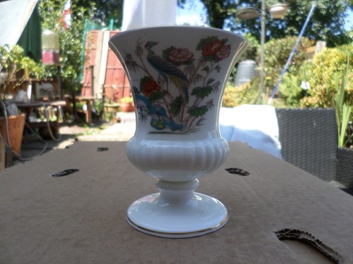 Wedgwood kutani crane vase - vase, 5"