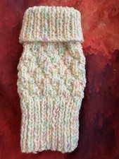 Hand Knitted Mobile Phone