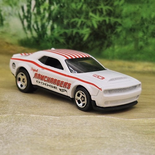 Hot wheels dodge - wheels, '18
