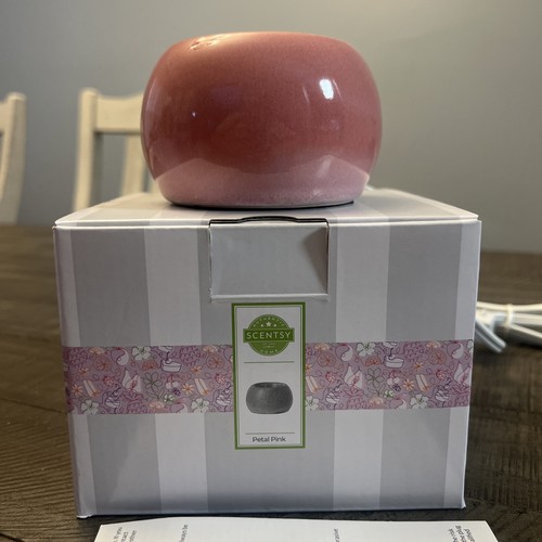 Scentsy pink petal wax warmer - scentsy,