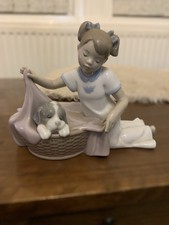 Retired Nao Figurine no 1417