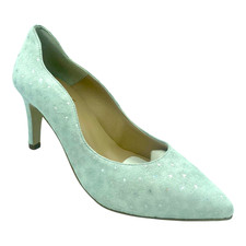HB Shoes Ladies Size 2 Pale