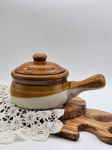 Studio pottery lided pot - studio,