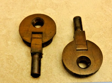 2 Singer Sewing Machine