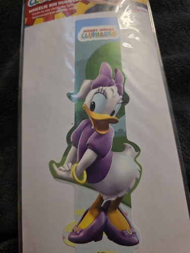 Daisy duck wheelie - daisy,
