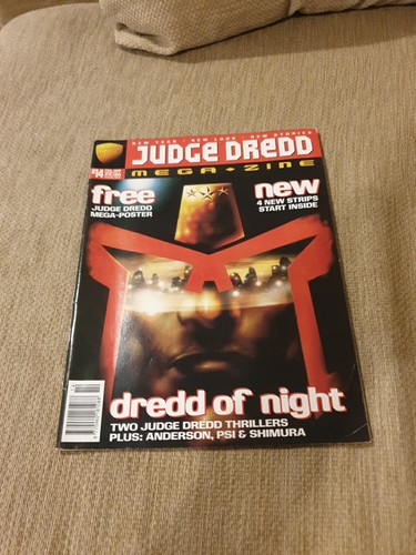 Judge dredd megazine monthly - judge,