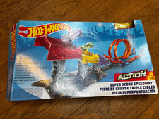 Hot Wheels track set -Super Score Speedway - discontinued set.