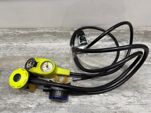 Aqua lung scuba - lung,