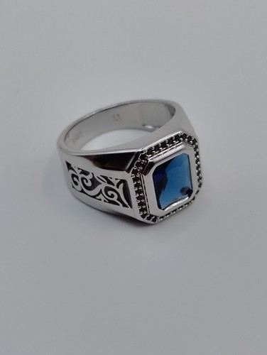 Men emerald cut blue stone - cut,
