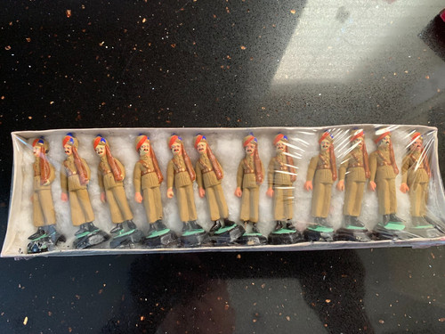 Vintage miniature clay - 12,