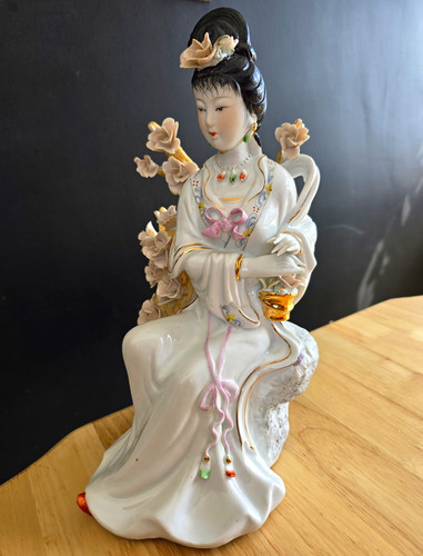 Porcelain japanese girl - porcelain,