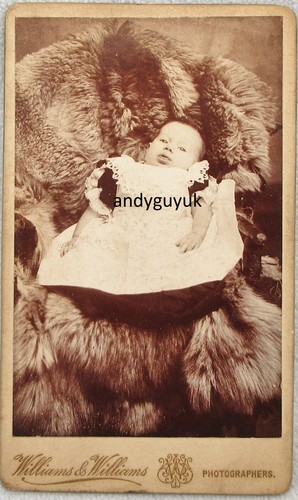 Cdv baby fur chair - baby,