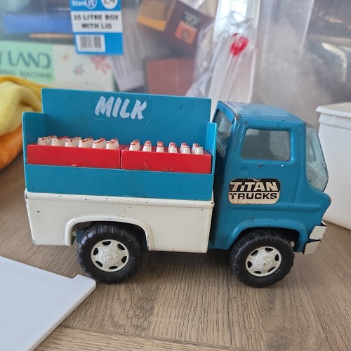 Vintage louis marx titan - vintage,