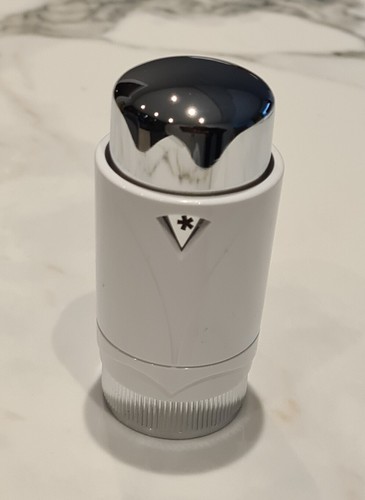 Chrome white trv - white, thermostatic