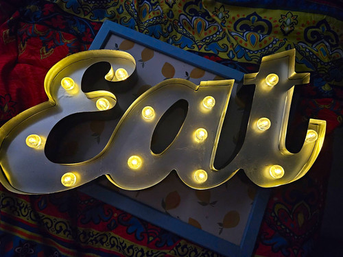 Led illuminated eat - led, “eat”