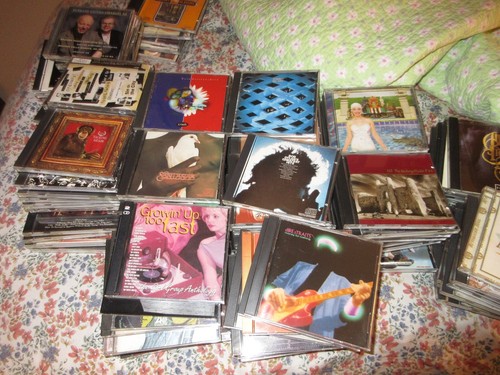 Lot 150 cds - 150,