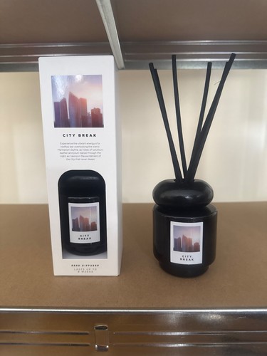 New box city break - box, black
