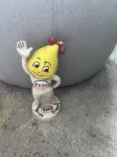 Frau Tropf Esso metal bank