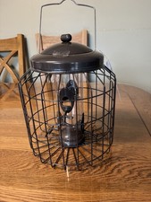 Gardman Heavy Duty Squirrel Proof Fort Wild Bird Seed Feeder (C)
