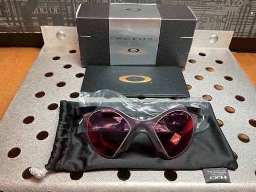 Oakley sub zero planet muzm - sub,