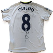 Bryan Oviedo Name & Number 8