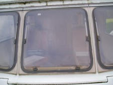 CARAVAN FRONT MIDDLE WINDOW