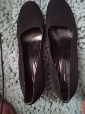 Donna Karen Black Cloth Pumps