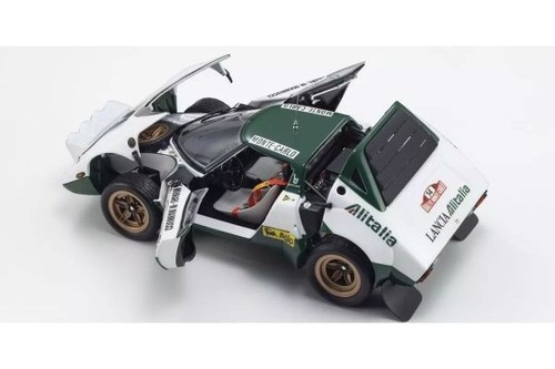 Kyosho diecast lancia - 1/18,