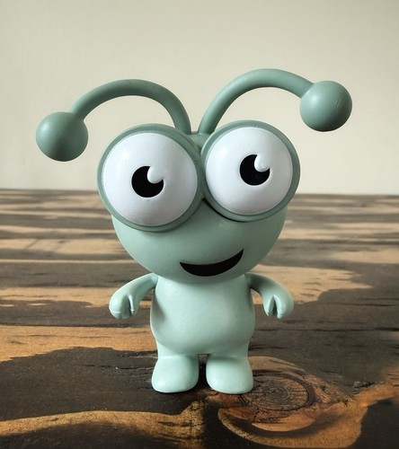 New cricut cutie collectible - new,