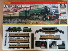 Hornby LNER Flying Scotsman Set: four carriages, track, controler: slightly used