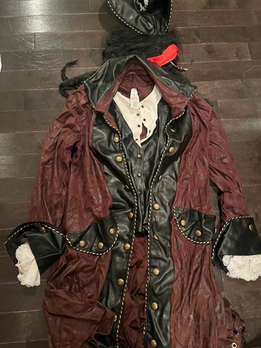 Captain jack sparrow costume - sparrow,