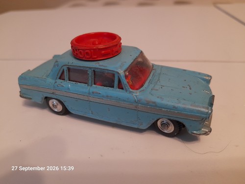 Corgi austin a60 driving - corgi,