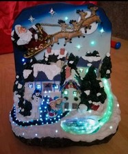 Christmas Village Santa And Reindeers Snow Scene Fibre Optic Vintage