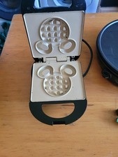Mickey Mouse Waffle Maker BNIB Mickey shaped waffles