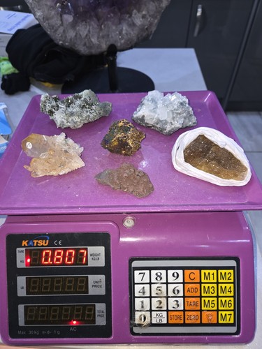 Mixed mineral specimens - 6,
