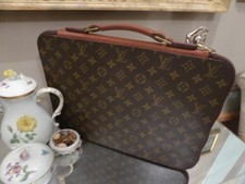 Louis Vuitton slim document