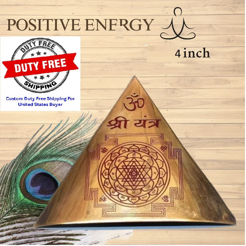 Copper pyramid with - pyramid, om