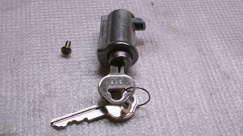 Glove box lock - lock, truck